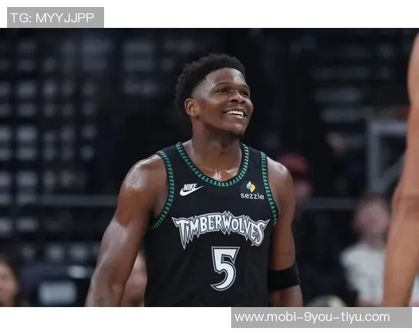 爱德华兹表现出色13投9中砍下23分4助攻正负值高达28分