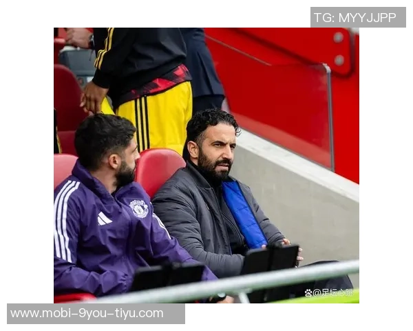 前助教盛赞阿莫林坚韧如鳄鱼皮为曼联制定清晰发展蓝图 前助教盛赞阿莫林坚韧如鳄鱼皮为曼联制定清晰发展蓝图